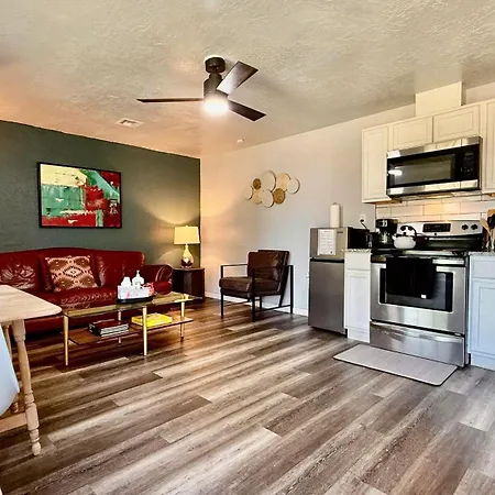 1Br Downtown Studio With Full Kitchen #32A